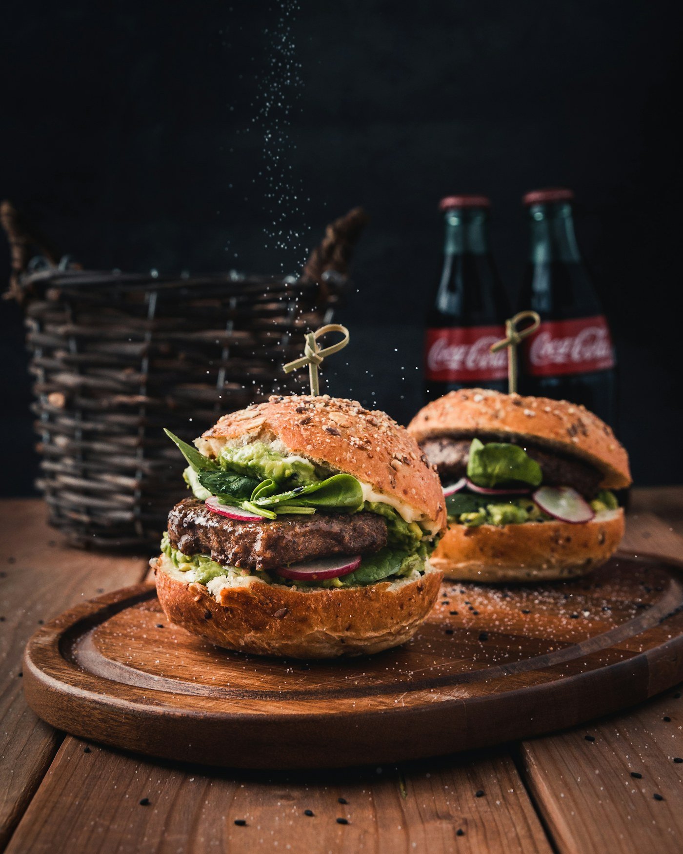 Frisch zubereiteter Burger